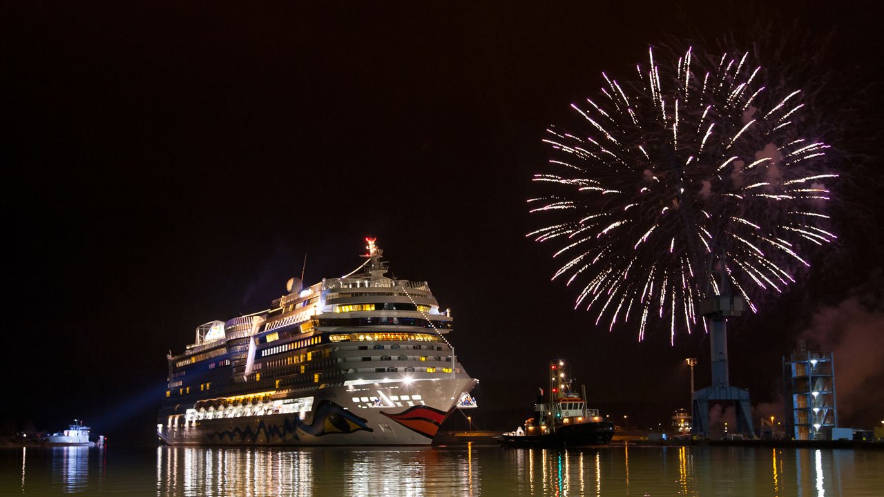 papenburg-meyer-werft-2013-aida-stella-015