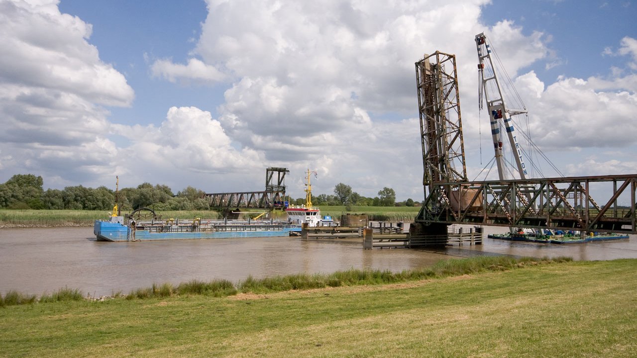 papenburg-meyer-werft-2009-celebrity-equinox-054