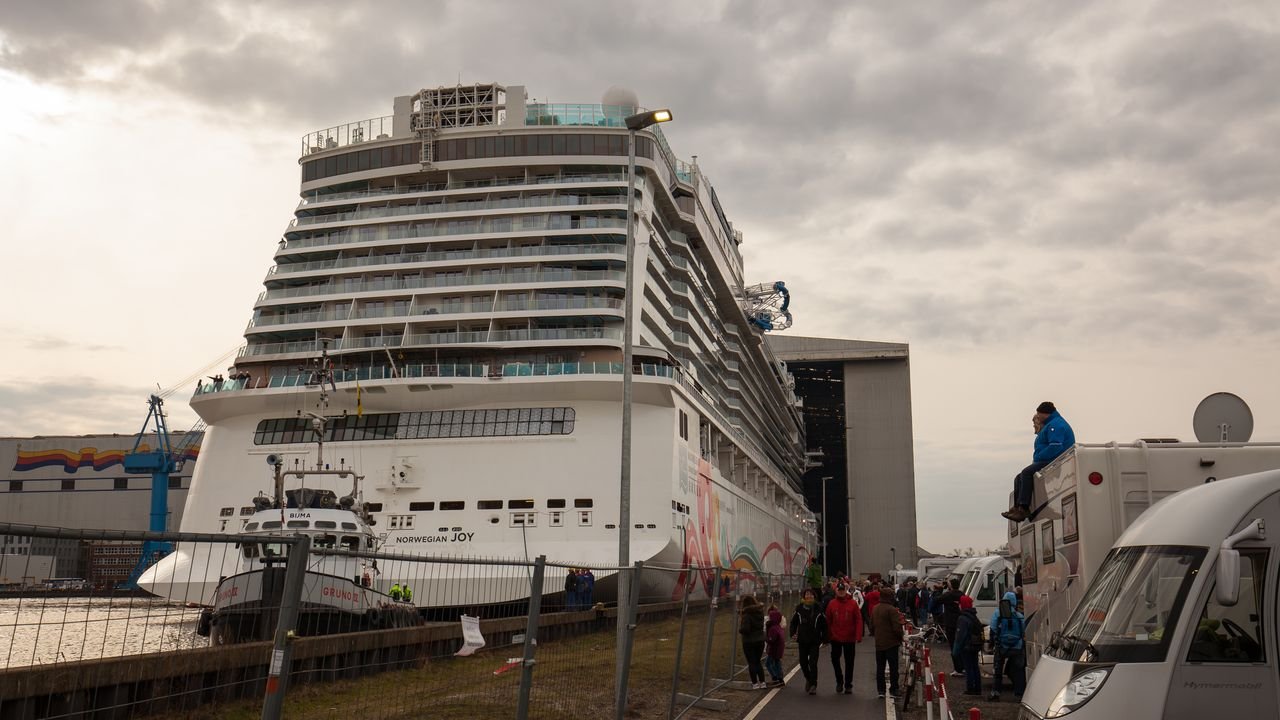 Papenburg-Norwegian-Joy-2017-038